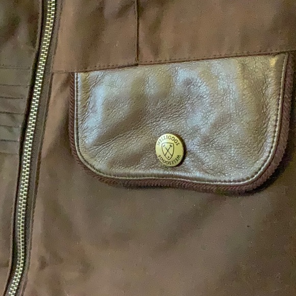 British made leather and suede trimmed vest - Picture 3 of 7